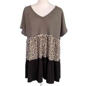 Adora Tiered Babydoll Top Gray Leopard Print Black Short Sleeve Sz M